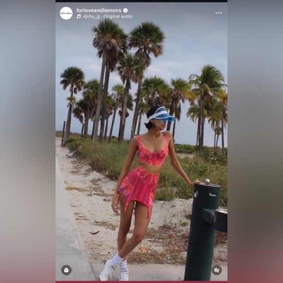 FOR LOVE AND LEMONS Anemone Floral Garter Skirt - Picture 2 of 7